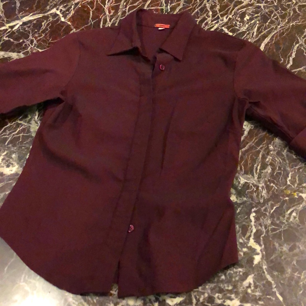 Raspberry Stretch Very Fitted Button Down